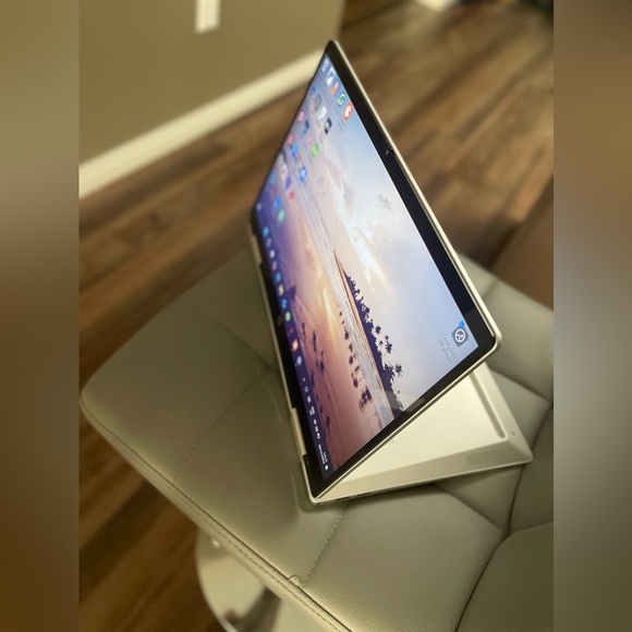 HP pavilion laptop 8GB RAM - Picture 4 of 8